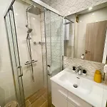 Cozy Corner Briz וארנה